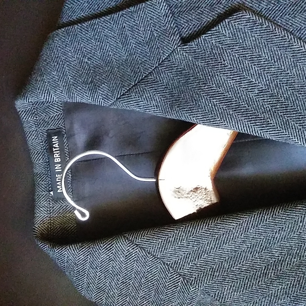 Strathmore Coat - Picture 3 of 9